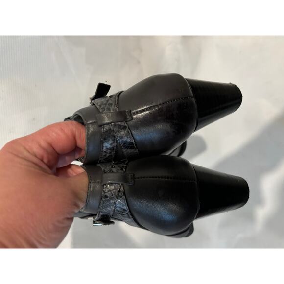 Vionic Upright Upton Black Snakeskin Buckle Heel Booties Womens Size 9 - Picture 4 of 7